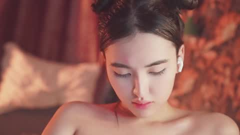 Snapshot of auromora chatting on December 20, 2024, 6:13 pm Nayeon online show from December 20, 2024, 6:13 pm