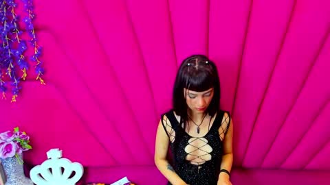 Snapshot of aurora18palmer chatting on December 4, 2024, 3:32 pm aurora online show from December 4, 2024, 3:32 pm