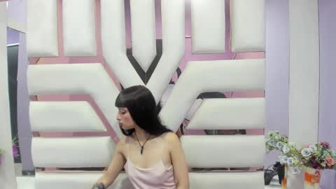 Snapshot of aurora18palmer chatting on December 11, 2024, 2:33 pm aurora online show from December 11, 2024, 2:33 pm