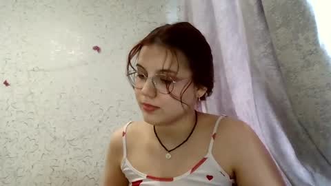 Snapshot of aurora_breeze chatting on April 23, 2026, 11:53 am Kiara Xanthe online show from April 23, 2026, 11:53 am