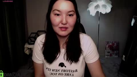 Snapshot of aurora_briggs chatting on July 15, 2026, 5:34 am Camila online show from July 15, 2026, 5:34 am