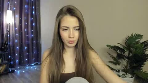 Aurora online show from January 15, 2026, 12:10 pm