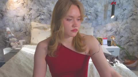 Kate online show from April 4, 2026, 2:21 am