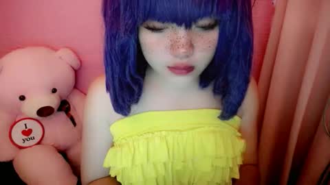 cute online show from May 26, 2026, 1:56 am