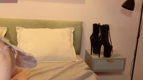 Serena online show from February 14, 2026, 9:28 am