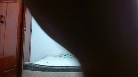 Snapshot of aurora_vixen69 chatting on May 10, 2026, 8:19 am Aurora online show from May 10, 2026, 8:19 am