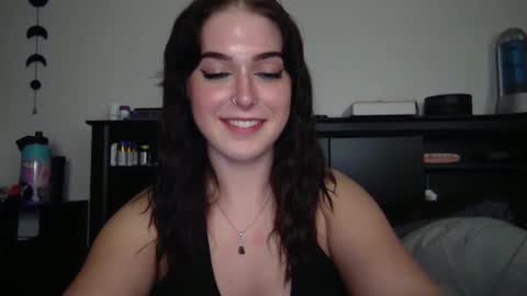 auroralightz1 online show from October 1, 2025, 1:33 am