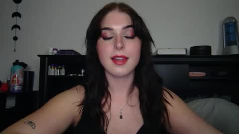 auroralightz1 online show from October 2, 2025, 3:24 am