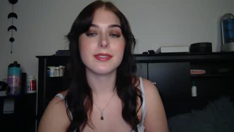 auroralightz1 online show from October 17, 2025, 2:59 am