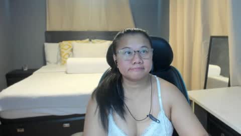 Snapshot of auroramaze88 chatting on June 24, 2026, 4:06 pm Auroramaze88 online show from June 24, 2026, 4:06 pm