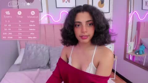 Snapshot of auroramillss chatting on April 17, 2026, 3:20 am Mariana online show from April 17, 2026, 3:20 am