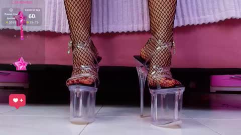 Aurora online show from October 28, 2025, 1:36 pm