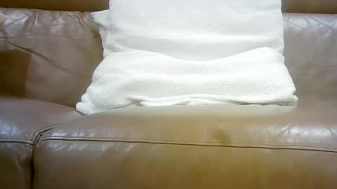 Snapshot of aussie5892 chatting on January 8, 2025, 8:38 am Justin online show from January 8, 2025, 8:38 am