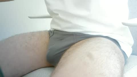 Snapshot of aussie5892 chatting on January 9, 2025, 5:23 am Justin online show from January 9, 2025, 5:23 am