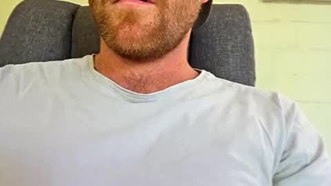 aussie_dadbod101 online show from October 15, 2025, 11:27 pm