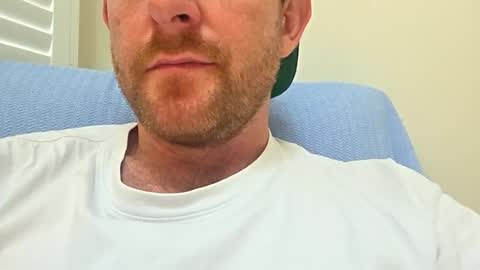 Snapshot of aussie_dadbod6969 chatting on June 11, 2026, 12:32 am aussie_dadbod6969 online show from June 11, 2026, 12:32 am