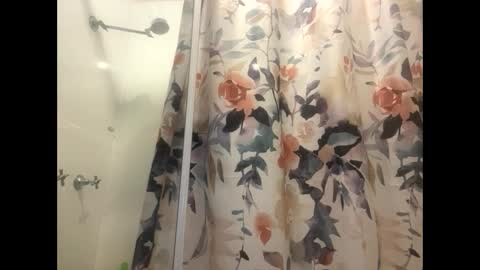 Milf4u online show from January 6, 2026, 1:26 pm