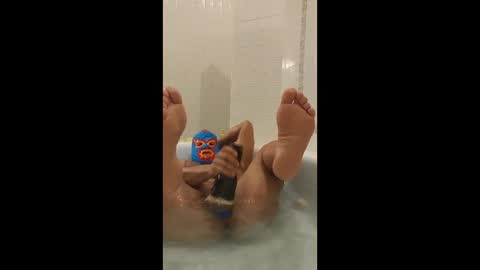 austin819 online show from December 15, 2025, 4:06 am