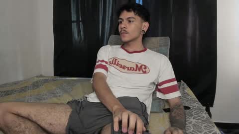 Snapshot of austin_falcon chatting on February 4, 2025, 9:10 pm Austin online show from February 4, 2025, 9:10 pm