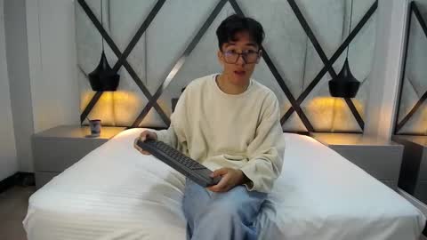 Snapshot of austinreeds chatting on October 11, 2025, 12:15 pm austinreeds online show from October 11, 2025, 12:15 pm