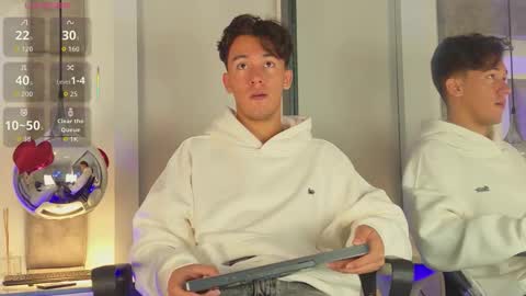 Snapshot of austinreeds chatting on March 24, 2026, 12:21 pm austinreeds online show from March 24, 2026, 12:21 pm