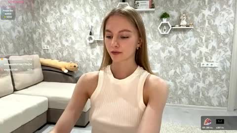 Snapshot of autumnroginson chatting on November 15, 2025, 3:52 pm Annie online show from November 15, 2025, 3:52 pm