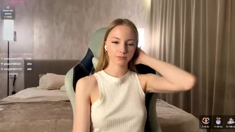 Snapshot of autumnroginson chatting on November 28, 2025, 4:09 pm Annie online show from November 28, 2025, 4:09 pm