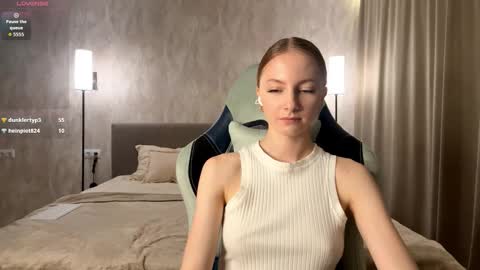 Snapshot of autumnroginson chatting on November 29, 2025, 4:10 pm Annie online show from November 29, 2025, 4:10 pm