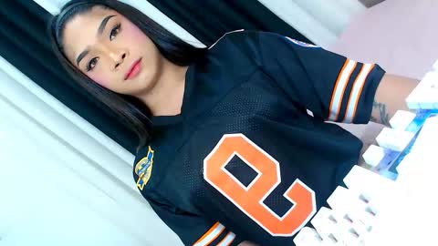 Ava online show from November 15, 2025, 2:24 pm