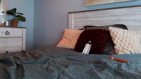 Snapshot of avaa_eve chatting on October 23, 2025, 5:44 pm Ava Eve online show from October 23, 2025, 5:44 pm