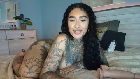 Snapshot of avaa_eve chatting on March 6, 2026, 7:49 am Ava Eve online show from March 6, 2026, 7:49 am