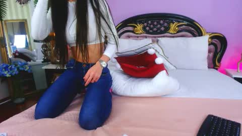 avaaaddamss online show from November 21, 2025, 10:03 am