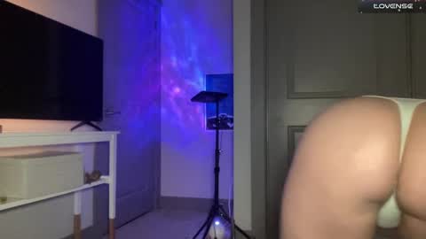 Snapshot of avabradley chatting on February 16, 2025, 2:53 am Ava . Support my channel by using my affiliate link to make your account Thanks online show from February 16, 2025, 2:53 am