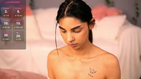 Ava online show from April 16, 2026, 9:39 pm