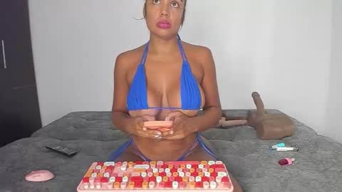 Ava Ferrera Elena online show from December 4, 2025, 3:38 am