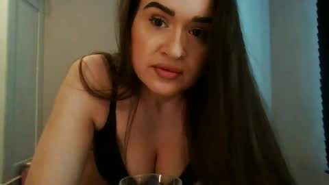 Snapshot of avajadey chatting on November 5, 2025, 12:38 pm avajadey online show from November 5, 2025, 12:38 pm