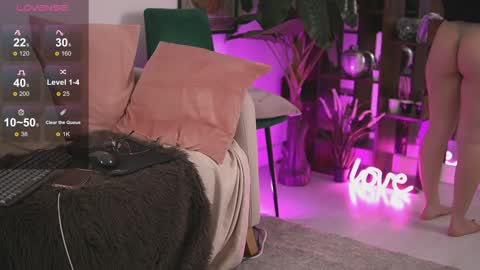 AvaReed online show from January 12, 2025, 1:58 pm