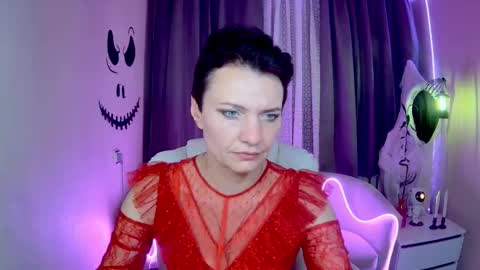 avasaturnian online show from October 21, 2025, 1:01 pm