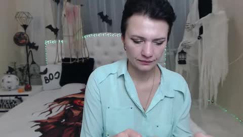 avasaturnian online show from November 3, 2025, 7:42 am