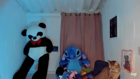 Snapshot of ave_fenix69 chatting on January 14, 2025, 2:19 am Valery -- online show from January 14, 2025, 2:19 am