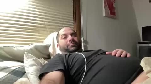 Snapshot of averagejoe345977 chatting on February 3, 2026, 1:48 am averagejoe345977 online show from February 3, 2026, 1:48 am