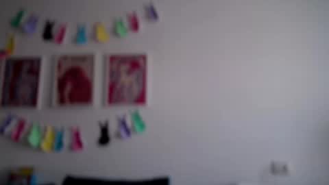 Avery online show from April 11, 2026, 3:55 am