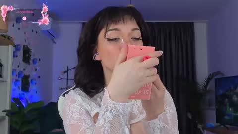 Snapshot of averywillow chatting on July 29, 2026, 8:40 pm AveryWillow online show from July 29, 2026, 8:40 pm