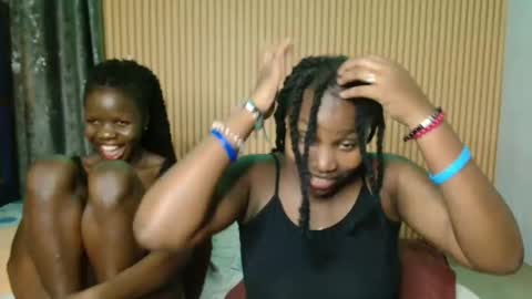 Snapshot of avian_talya chatting on November 10, 2025, 3:55 pm Avian online show from November 10, 2025, 3:55 pm