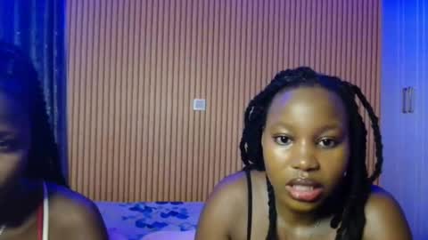 Snapshot of avian_talya chatting on November 17, 2025, 3:07 pm Avian online show from November 17, 2025, 3:07 pm