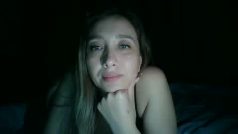 Snapshot of avinelra chatting on April 16, 2026, 3:57 pm avinelra online show from April 16, 2026, 3:57 pm