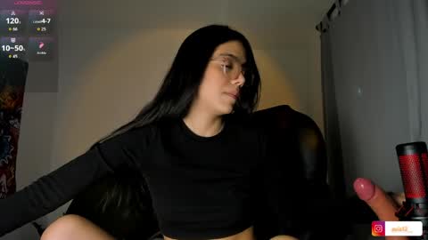   Follow me  Pvt and c2c is on  online show from April 24, 2026, 3:53 am