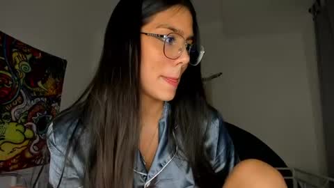 Snapshot of avis12_ chatting on July 10, 2026, 3:44 am Follow me Pvt and c2c is on online show from July 10, 2026, 3:44 am