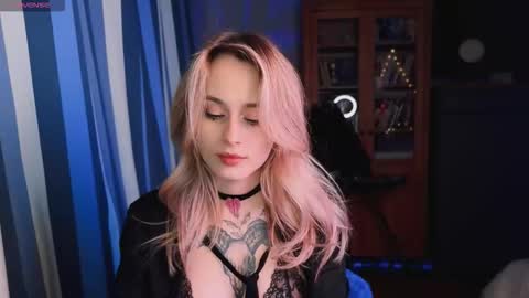 Snapshot of aviva_faith chatting on November 10, 2025, 4:39 pm Aviva online show from November 10, 2025, 4:39 pm