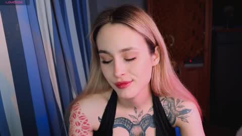 Snapshot of aviva_faith chatting on November 21, 2025, 5:22 pm Aviva online show from November 21, 2025, 5:22 pm